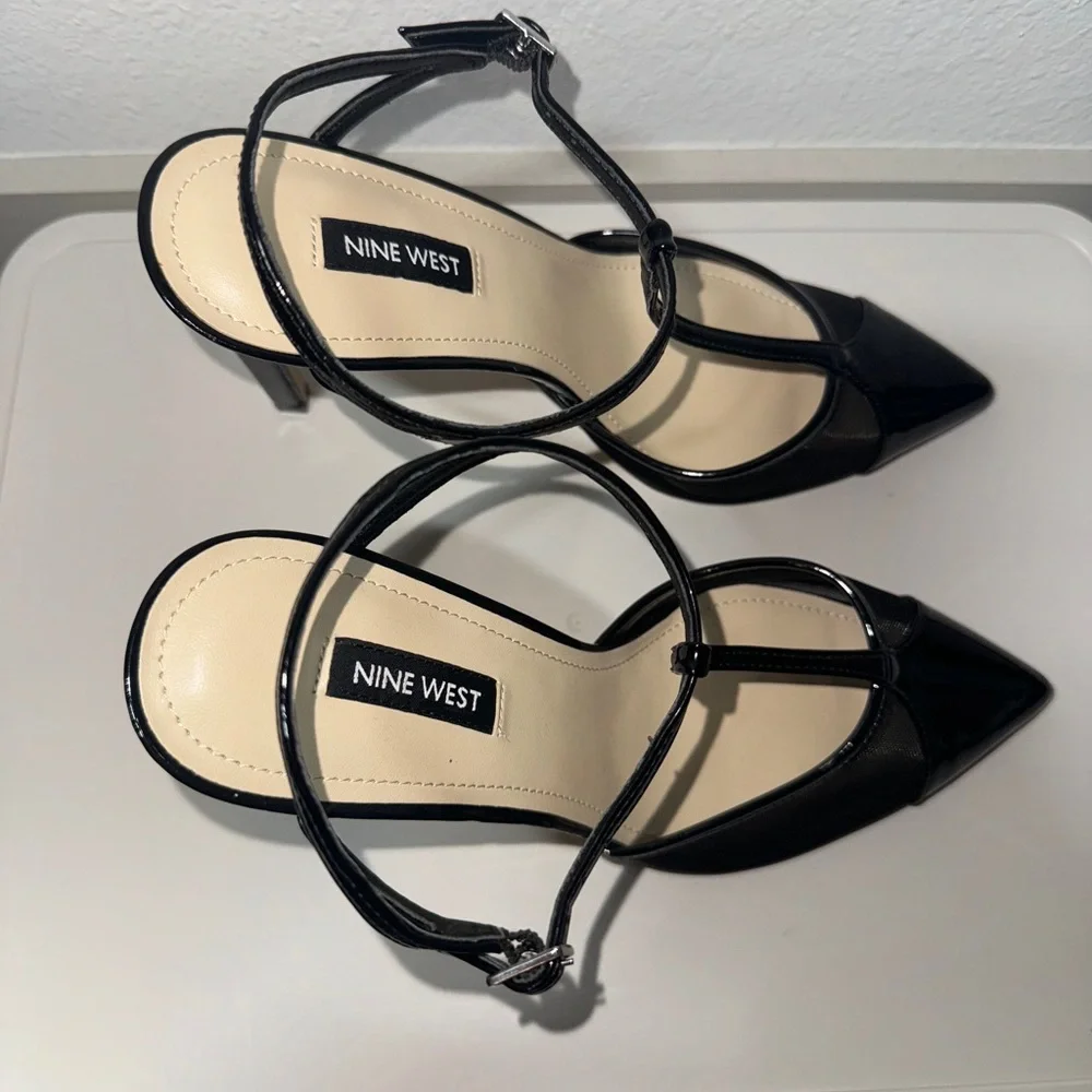 Black High Heels Pointed Closed Toe Size 7 - Picture 5 of 7
